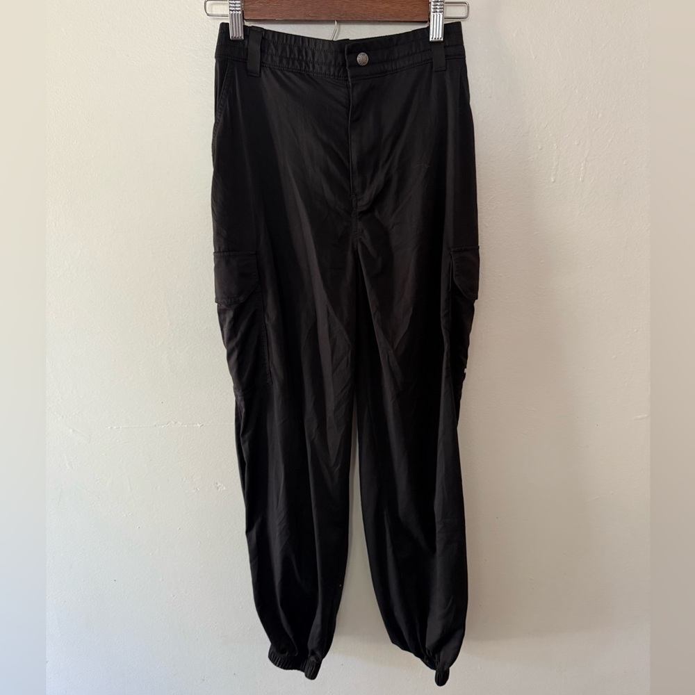 The North Face Black Cargo Pants Relaxed Fit